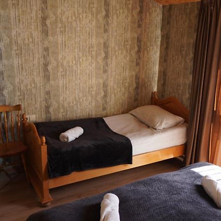Archil And Nino Gigauri Guest House Kazbegi Exteriör bild